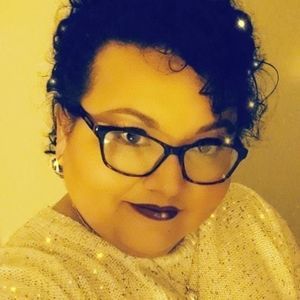 Meet your Posher, Isabel